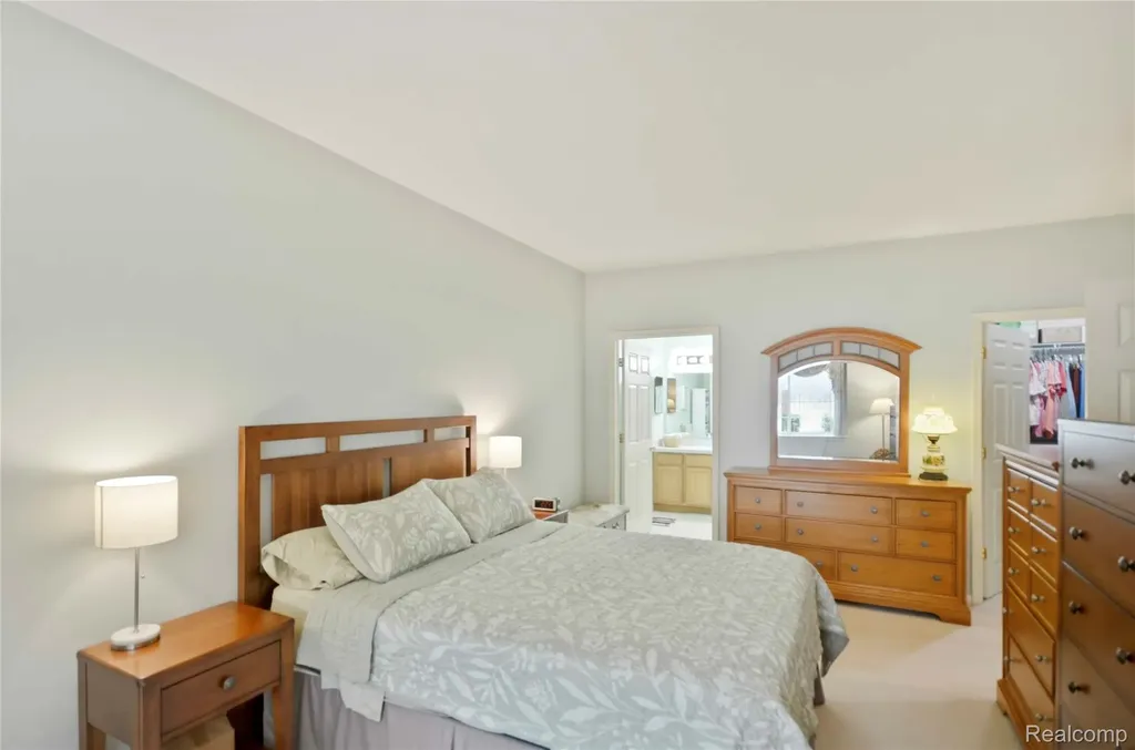 14246 Moravian Manor Circle Sterling Heights City MI 48312
