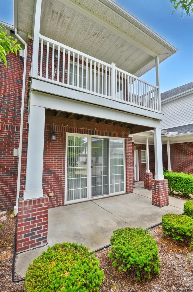 14246 Moravian Manor Circle Sterling Heights City MI 48312