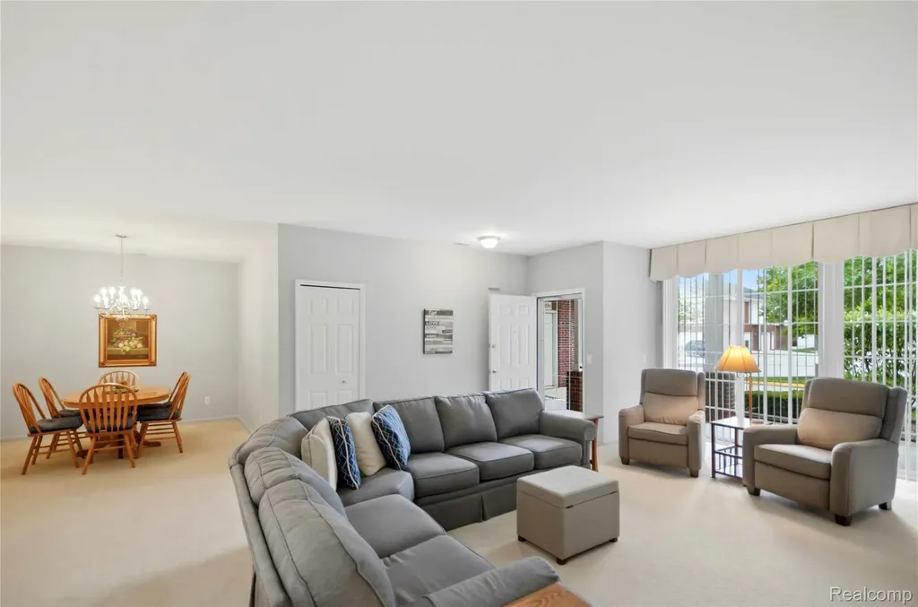 14246 Moravian Manor Circle Sterling Heights City MI 48312