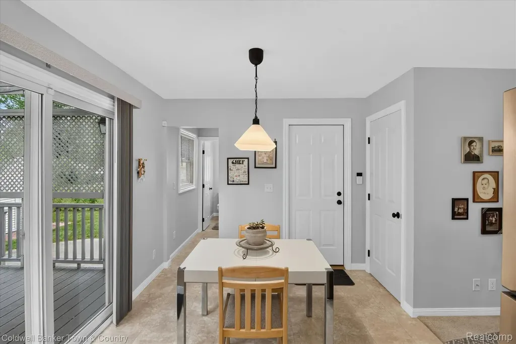 5619 Dogwood Street Leoni Township MI 49201