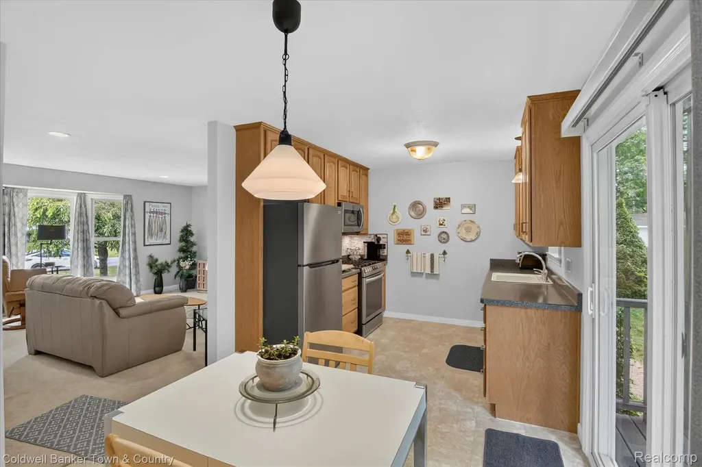 5619 Dogwood Street Leoni Township MI 49201