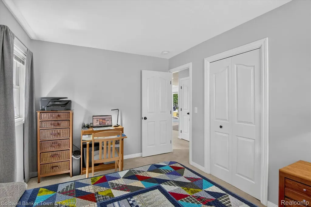 5619 Dogwood Street Leoni Township MI 49201