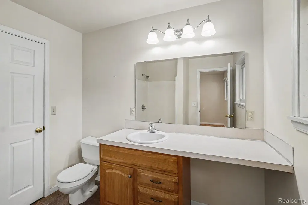 821 Isham Street Owosso City MI 48867