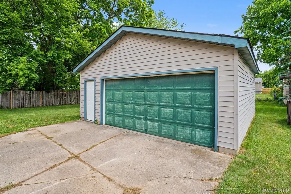 821 Isham Street Owosso City MI 48867