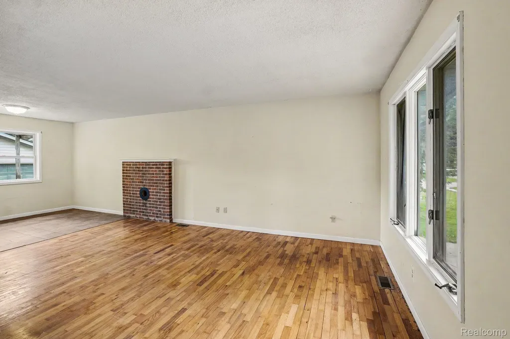 821 Isham Street Owosso City MI 48867