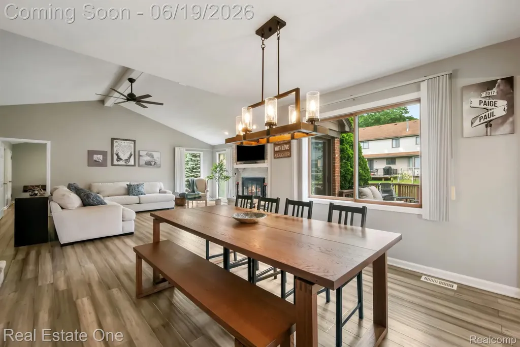 5277 Waterview Drive West Bloomfield Charter Township MI 48323