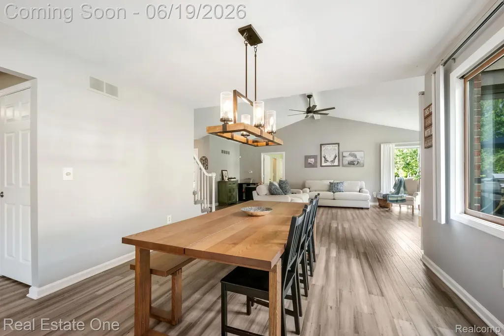 5277 Waterview Drive West Bloomfield Charter Township MI 48323