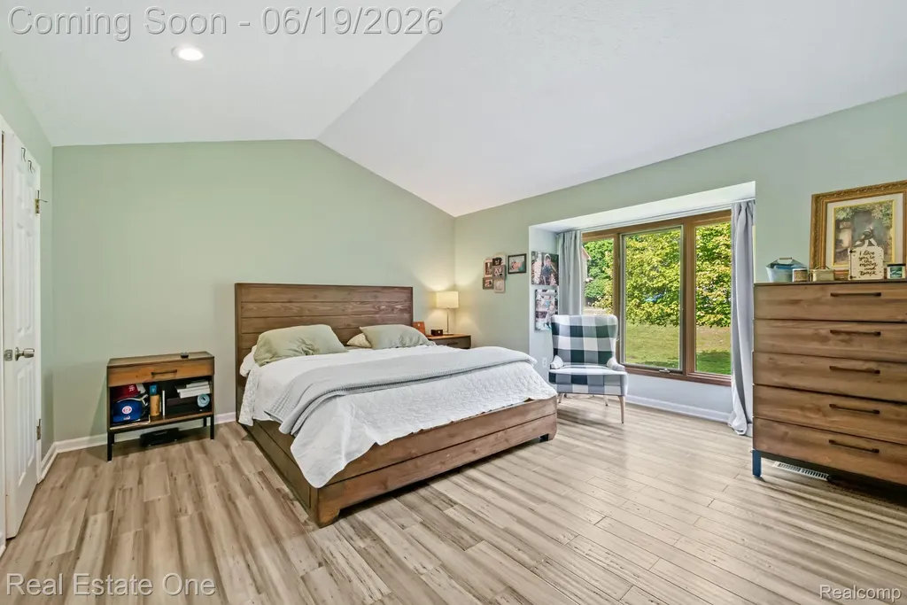 5277 Waterview Drive West Bloomfield Charter Township MI 48323