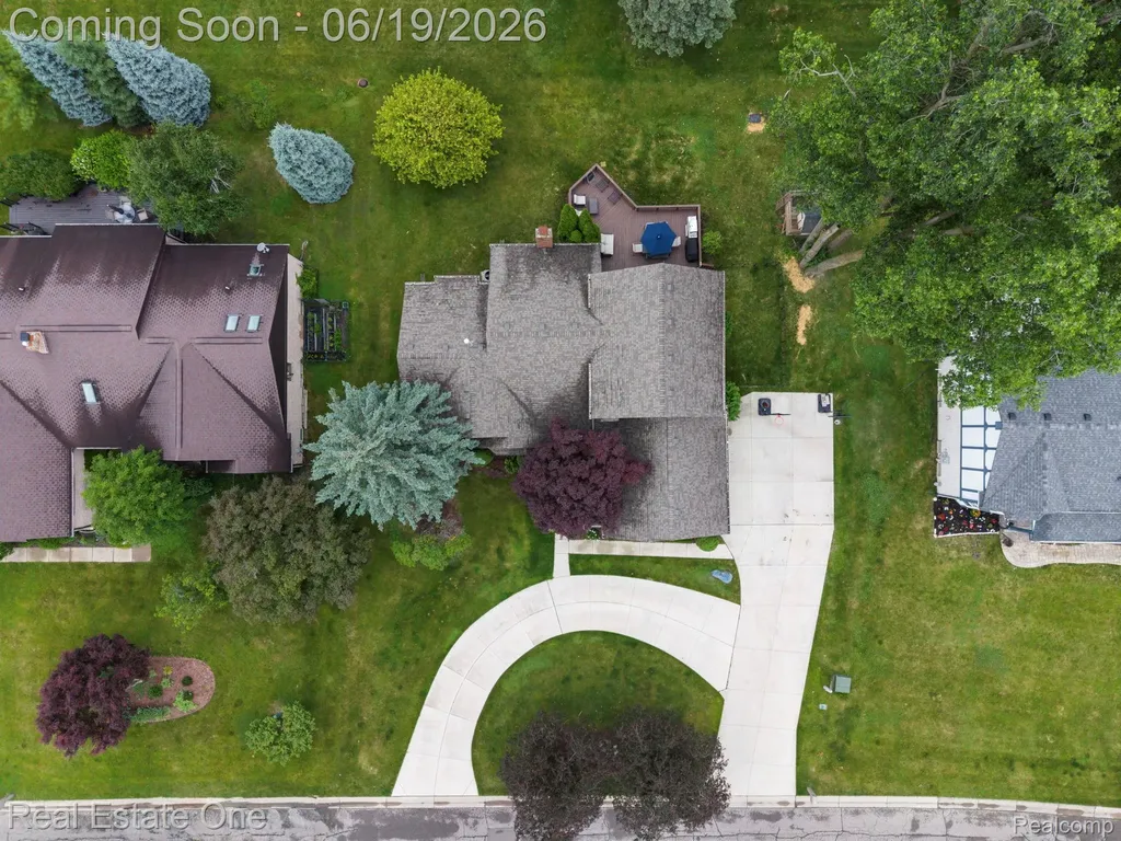 5277 Waterview Drive West Bloomfield Charter Township MI 48323
