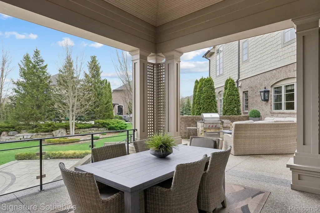 4911 Pinnacle Boulevard Oakland Charter Township MI 48306
