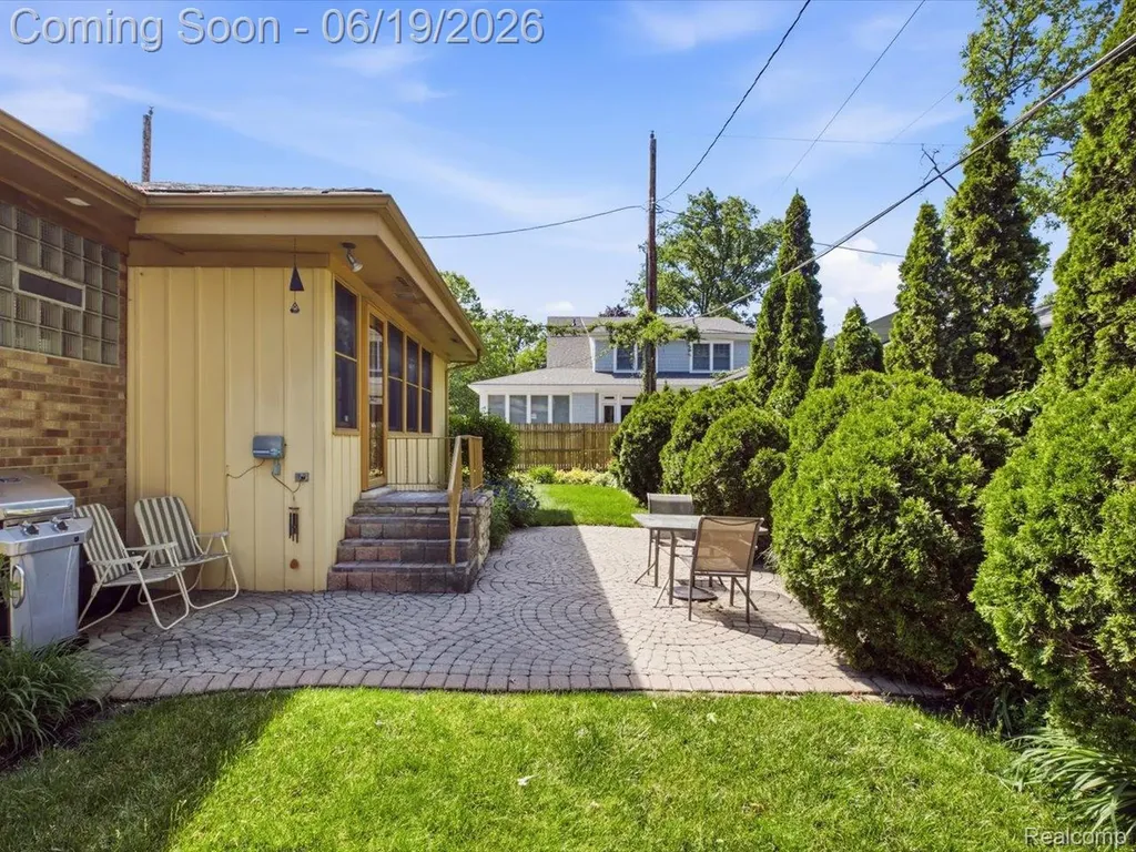3431 Sherman Court Port Huron City MI 48060