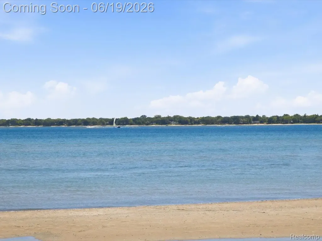 3431 Sherman Court Port Huron City MI 48060