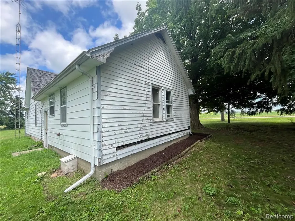 8458 Melvin Road Speaker Township MI 48454