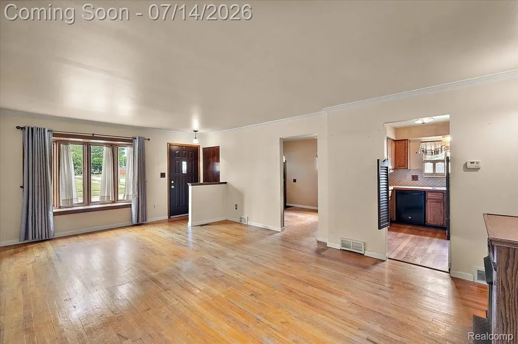 20323 Cedar Street St. Clair Shores City MI 48081