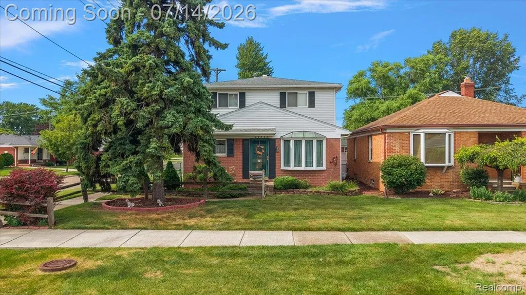 20323 Cedar Street St. Clair Shores City MI 48081