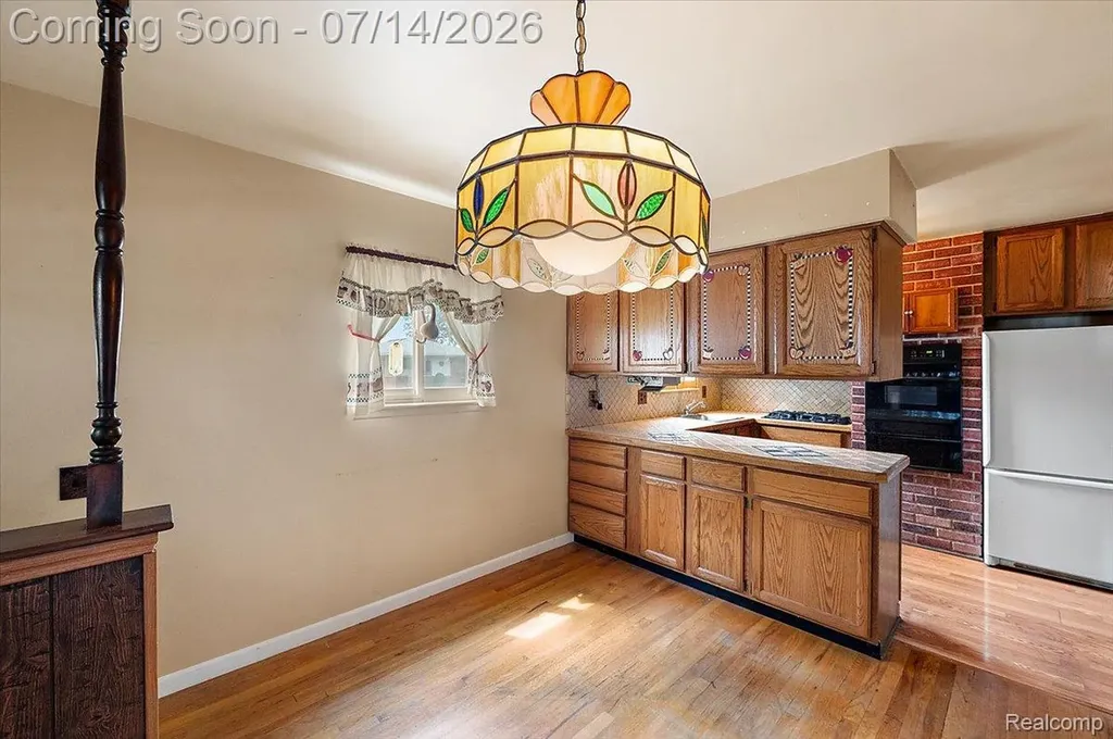 20323 Cedar Street St. Clair Shores City MI 48081