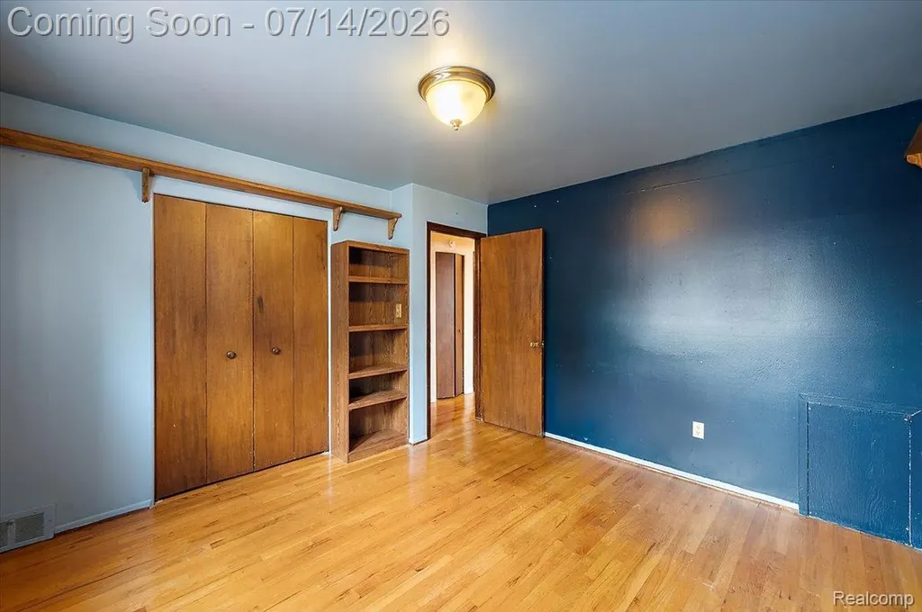 20323 Cedar Street St. Clair Shores City MI 48081