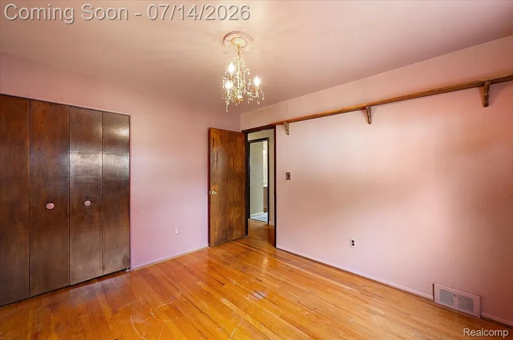 20323 Cedar Street St. Clair Shores City MI 48081