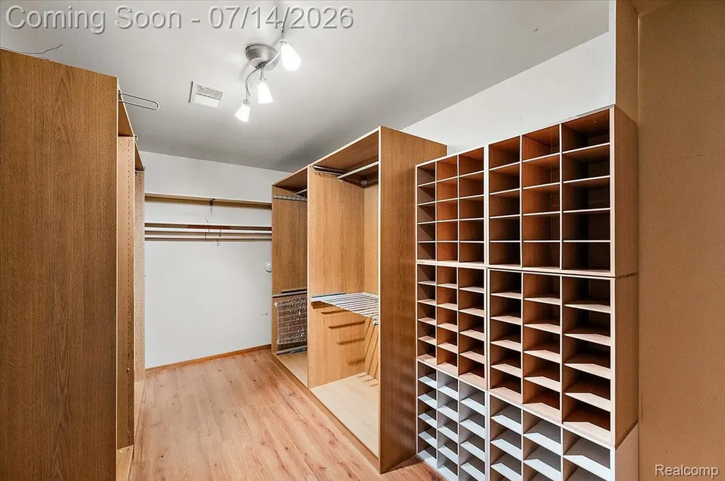 20323 Cedar Street St. Clair Shores City MI 48081