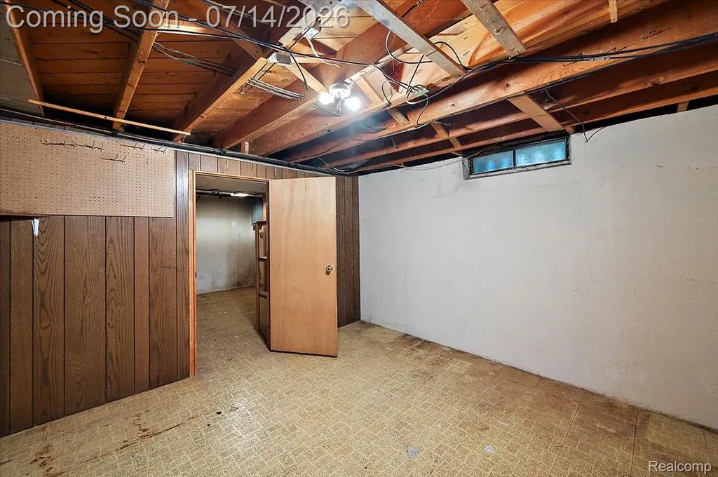 20323 Cedar Street St. Clair Shores City MI 48081