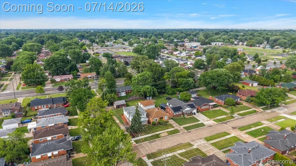 20323 Cedar Street St. Clair Shores City MI 48081
