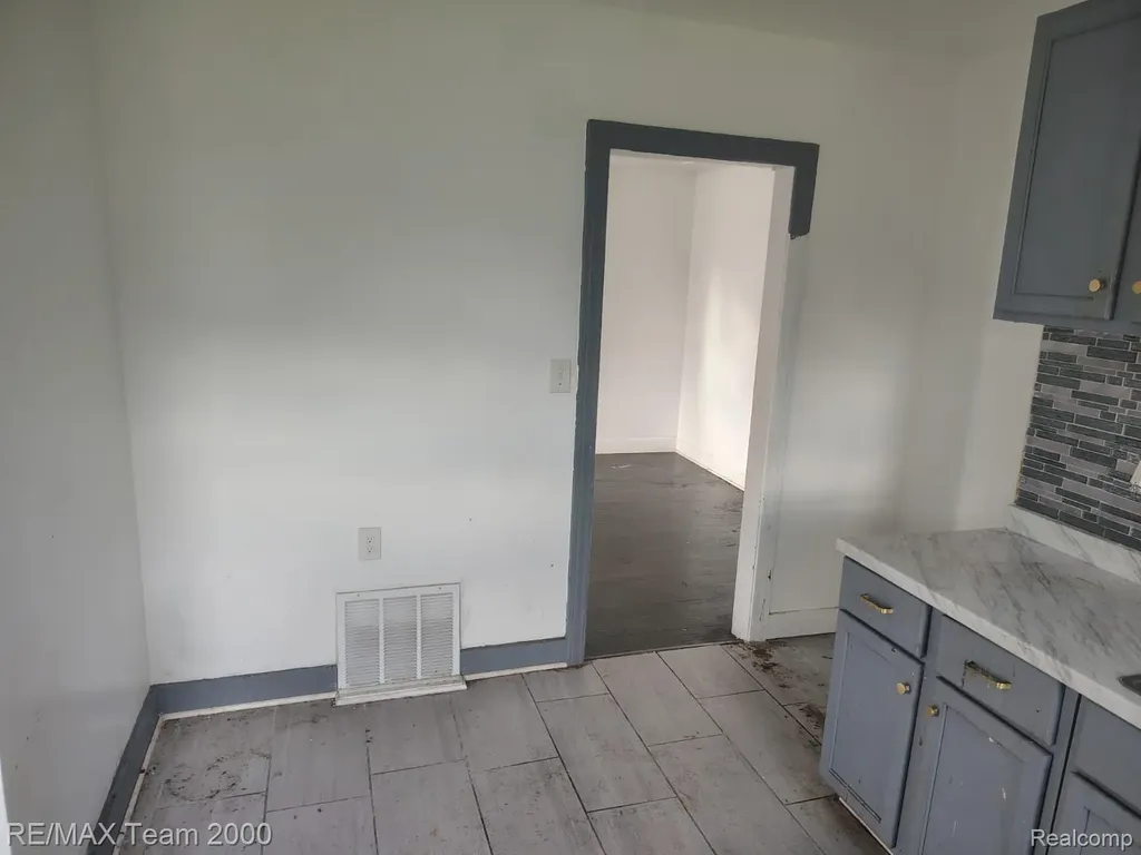 8860 Appoline Street Detroit City MI 48228