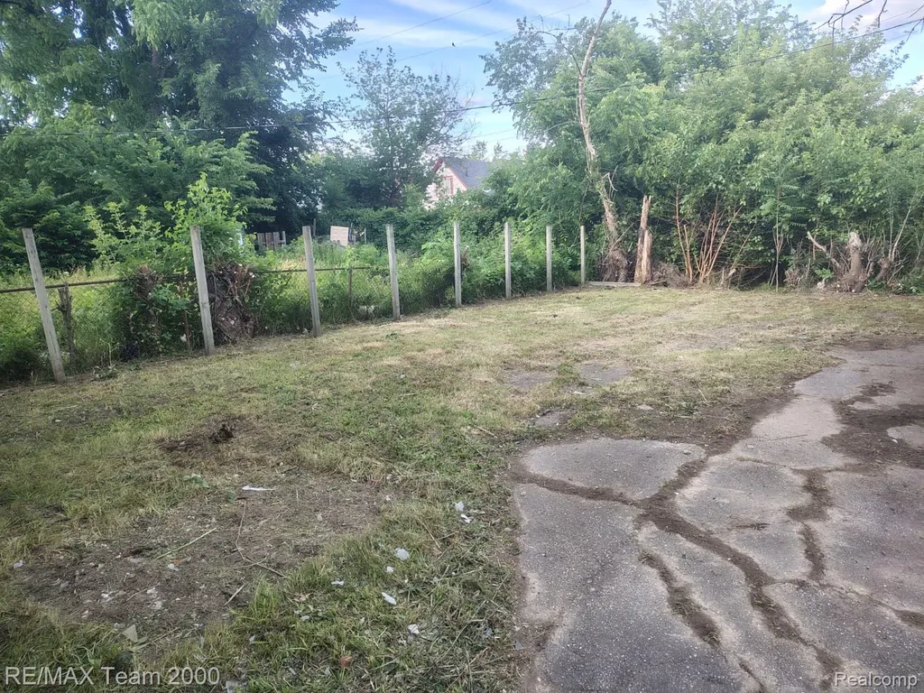 8860 Appoline Street Detroit City MI 48228