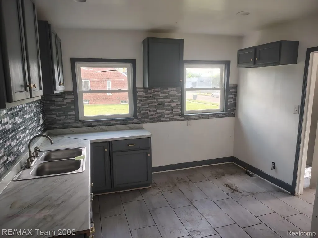 8860 Appoline Street Detroit City MI 48228