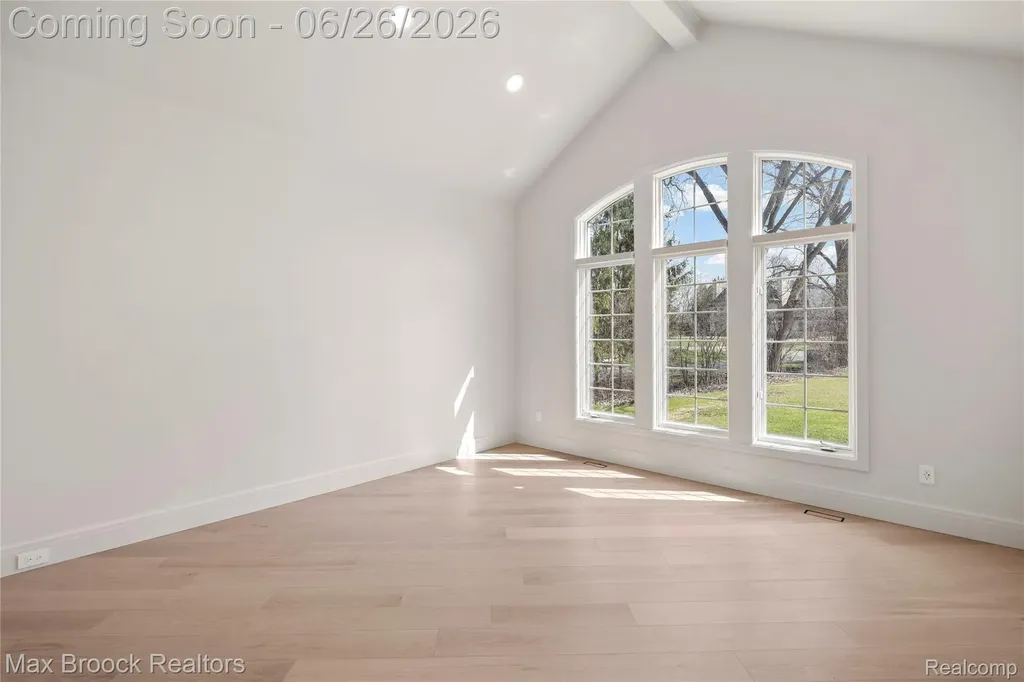 1888 W Tahquamenon Court Bloomfield Hills City MI 48302