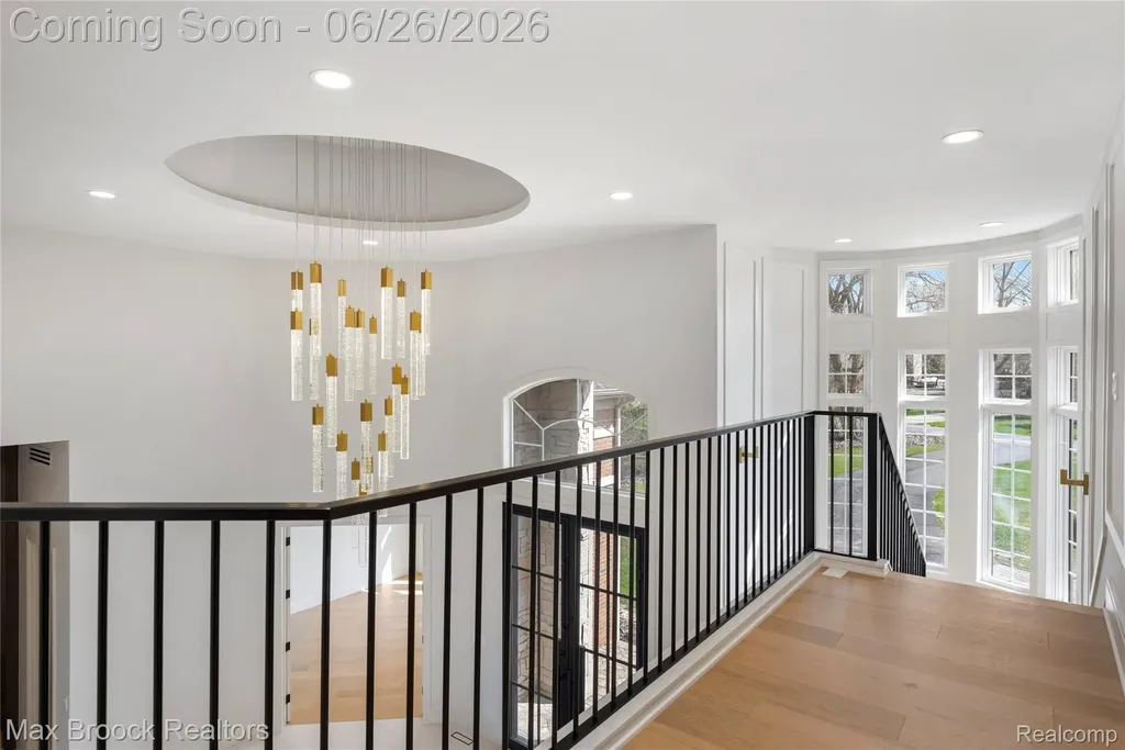 1888 W Tahquamenon Court Bloomfield Hills City MI 48302