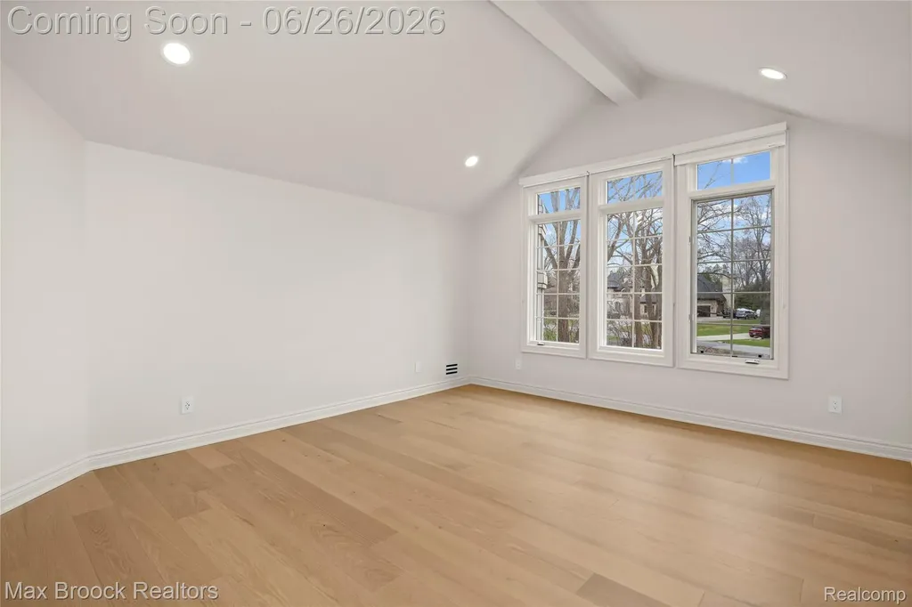 1888 W Tahquamenon Court Bloomfield Hills City MI 48302