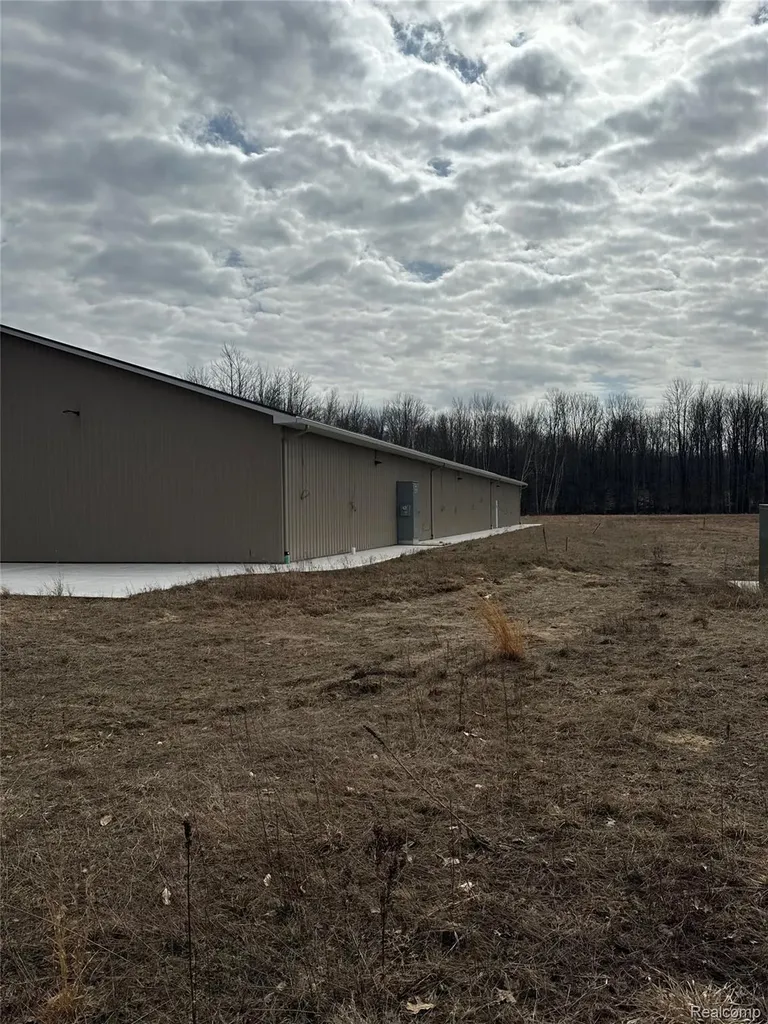 3701 Crooked Creek Vassar Township MI 48768