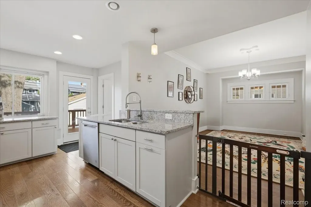707 S Laurel Street Royal Oak City MI 48067