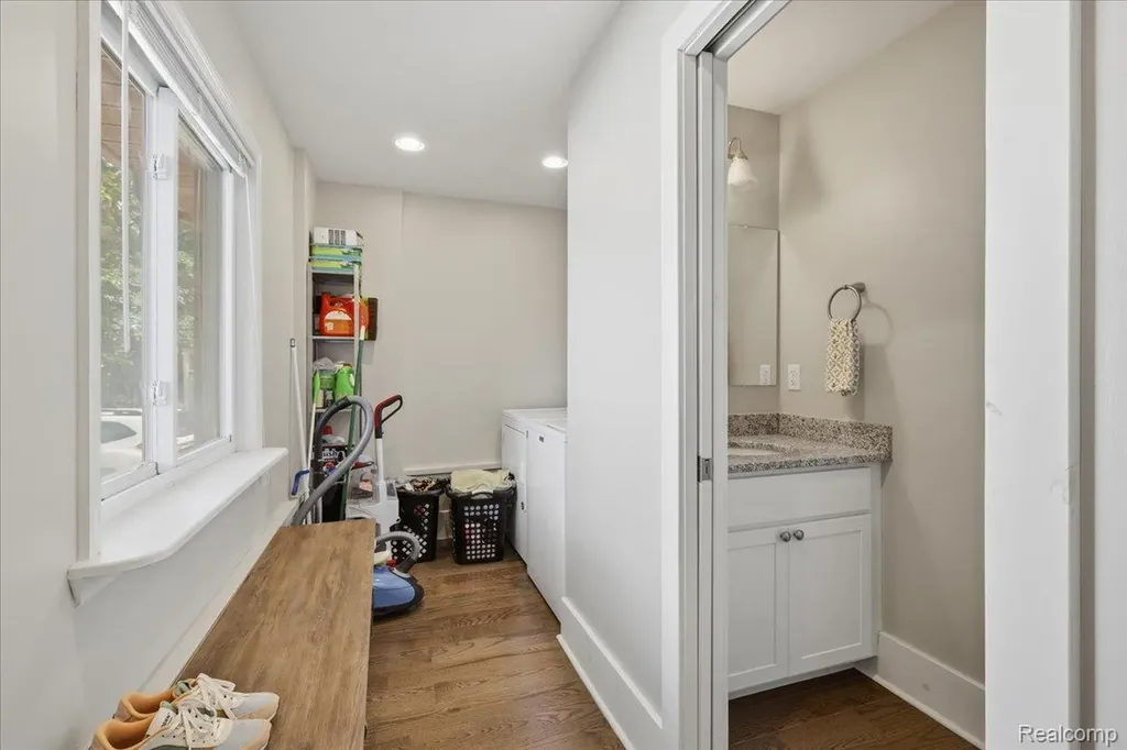707 S Laurel Street Royal Oak City MI 48067