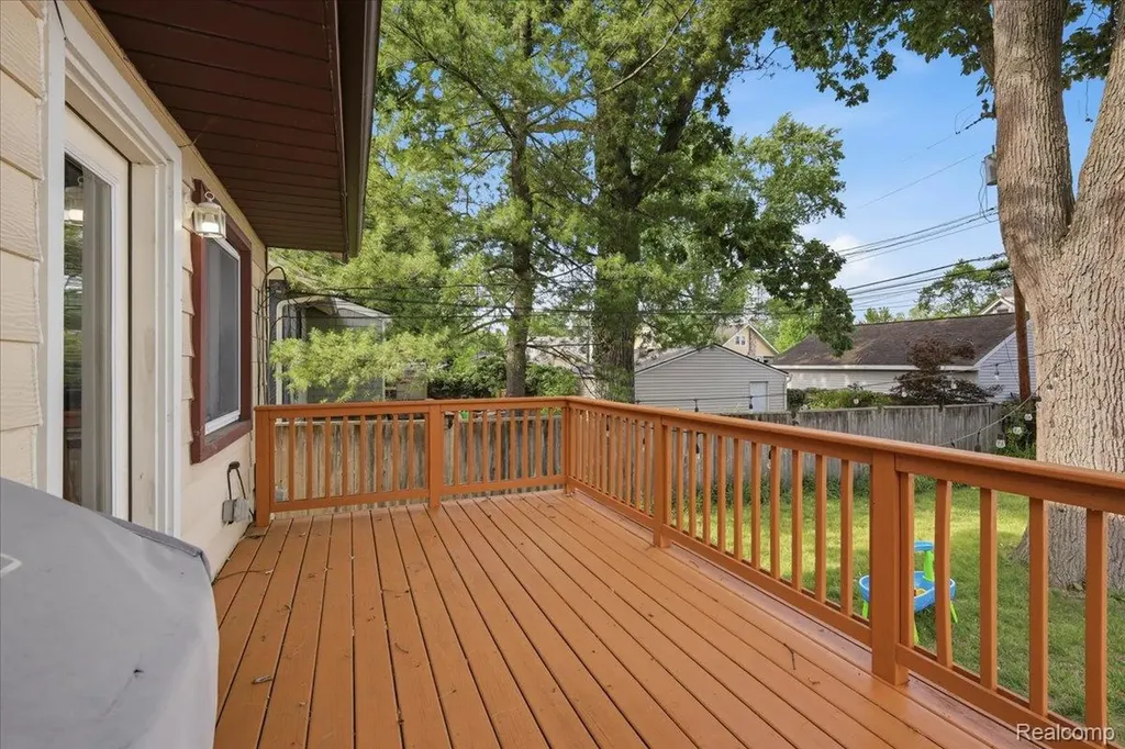 707 S Laurel Street Royal Oak City MI 48067