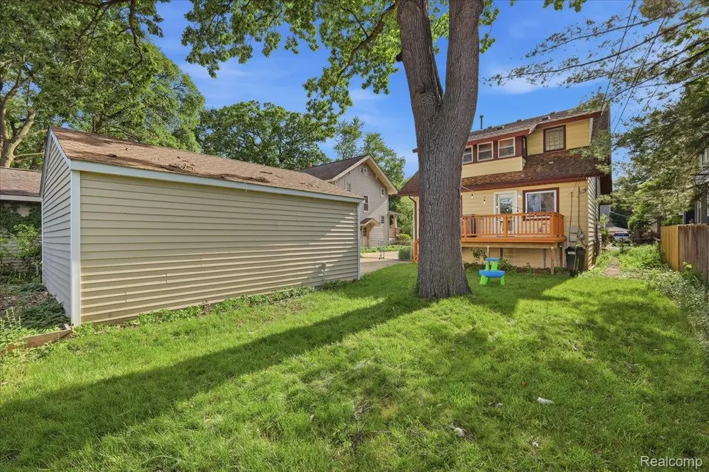 707 S Laurel Street Royal Oak City MI 48067