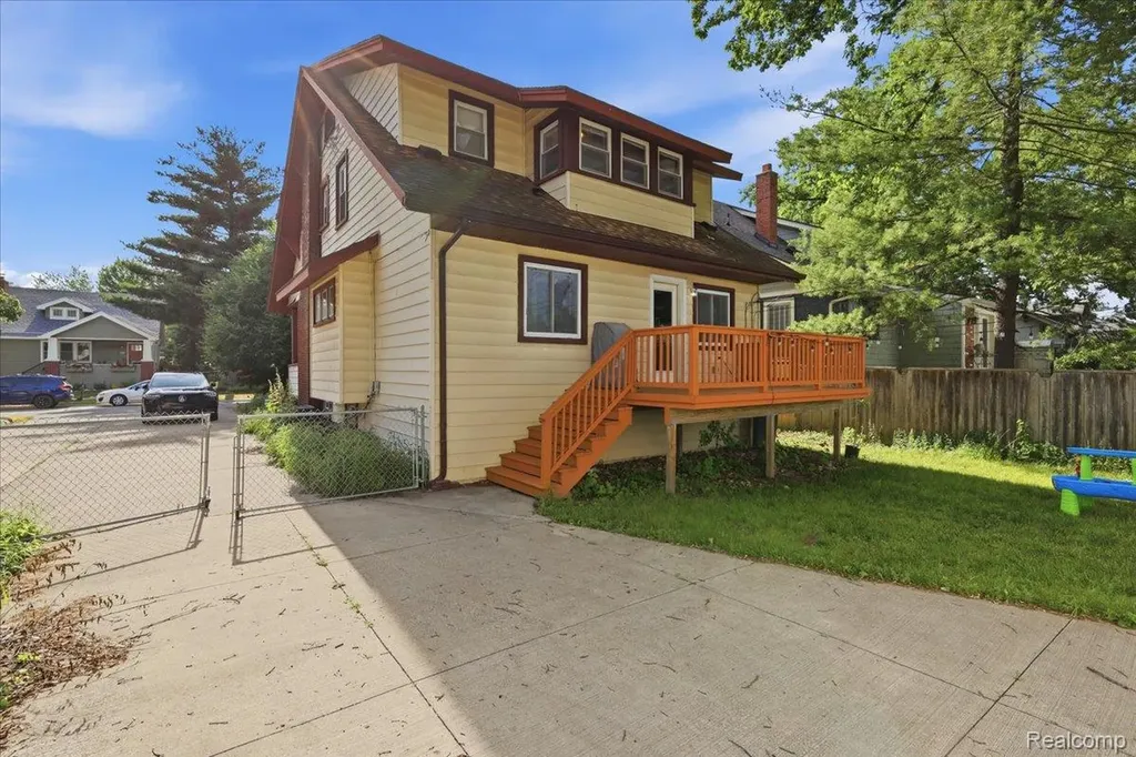 707 S Laurel Street Royal Oak City MI 48067