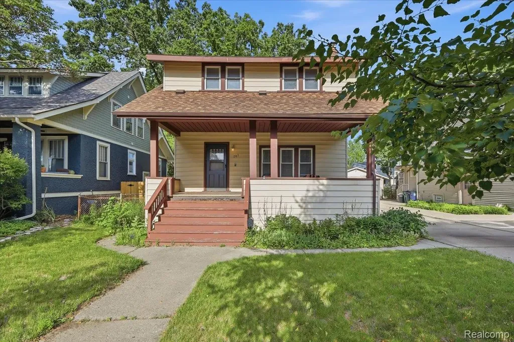 707 S Laurel Street Royal Oak City MI 48067