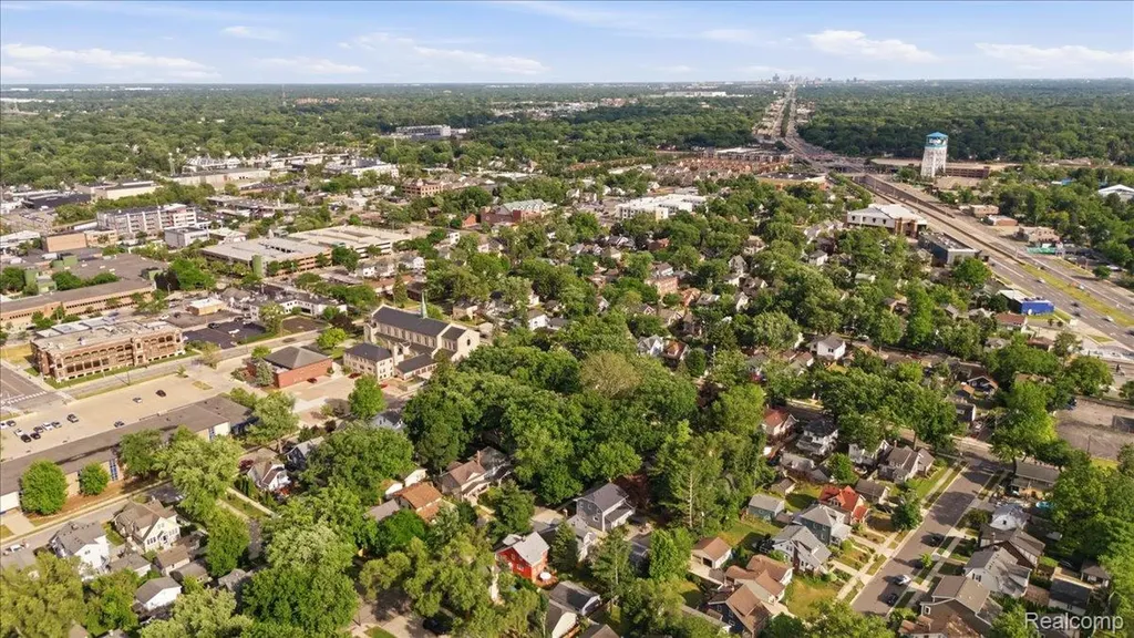 707 S Laurel Street Royal Oak City MI 48067