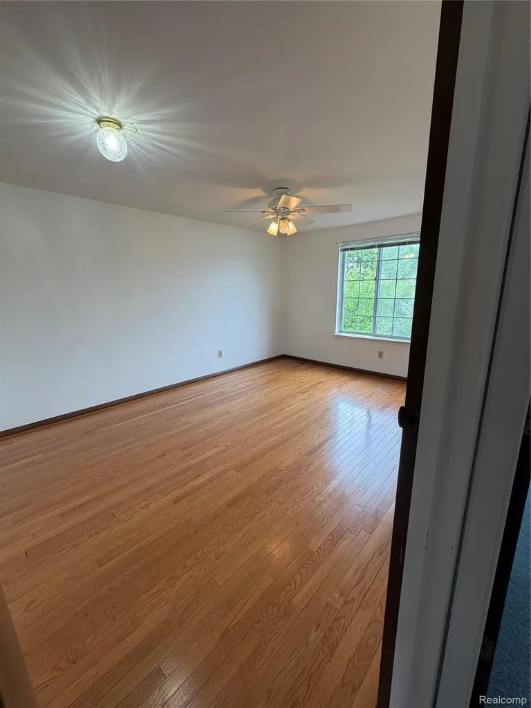 1624 Peppertree Lane Lansing Charter Township MI 48912