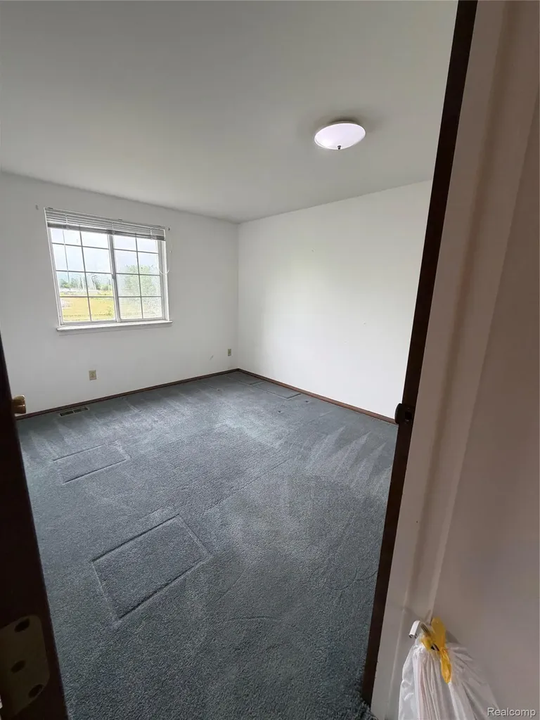 1624 Peppertree Lane Lansing Charter Township MI 48912
