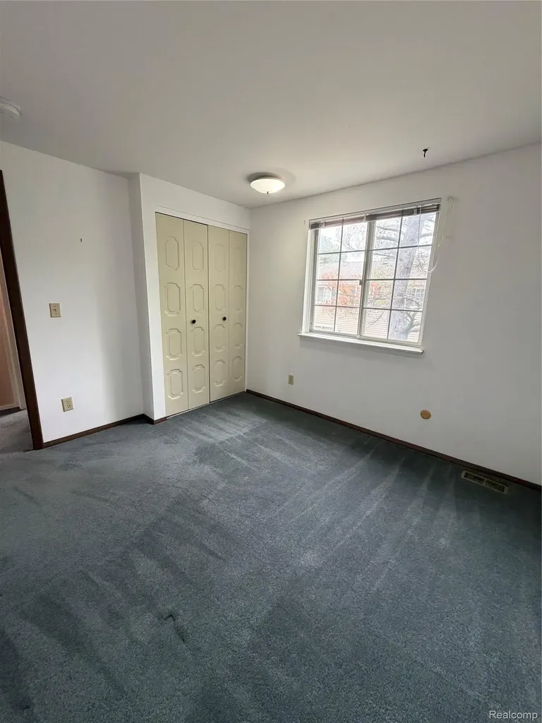 1624 Peppertree Lane Lansing Charter Township MI 48912