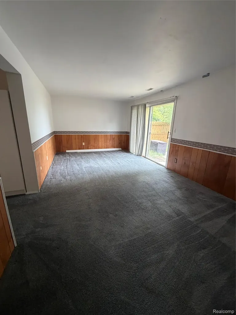 1624 Peppertree Lane Lansing Charter Township MI 48912