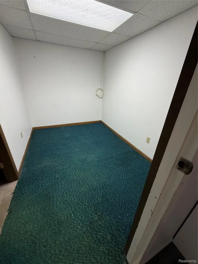 1624 Peppertree Lane Lansing Charter Township MI 48912