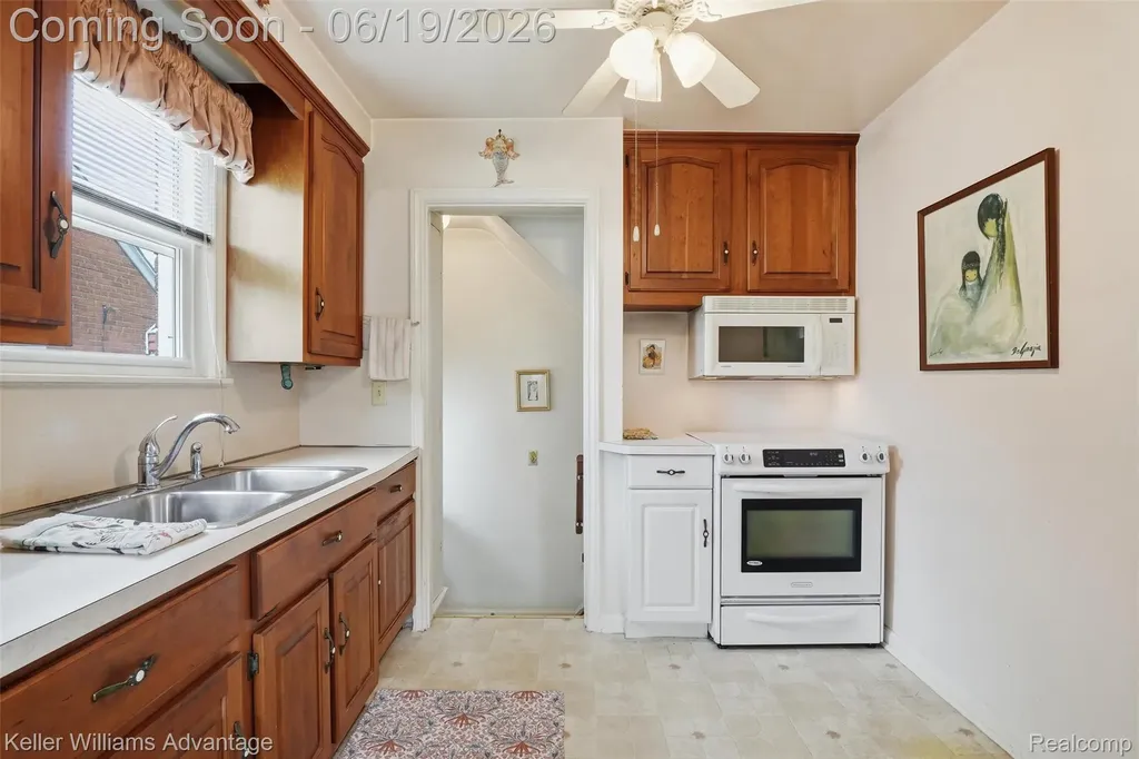 3154 Roosevelt Street Dearborn City MI 48124
