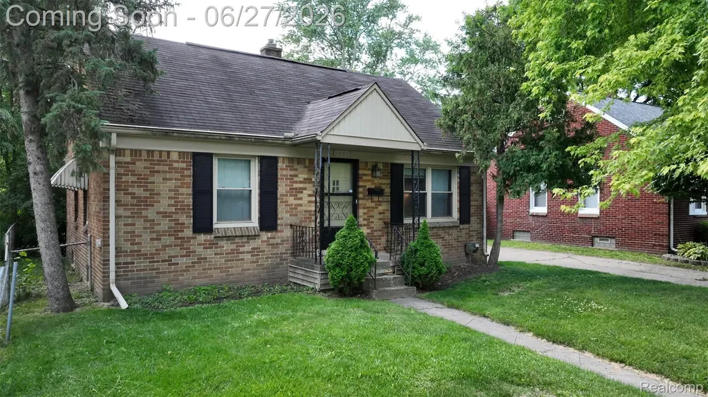 1005 Voorheis Street Pontiac City MI 48341