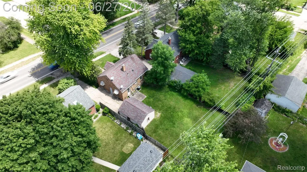 1005 Voorheis Street Pontiac City MI 48341