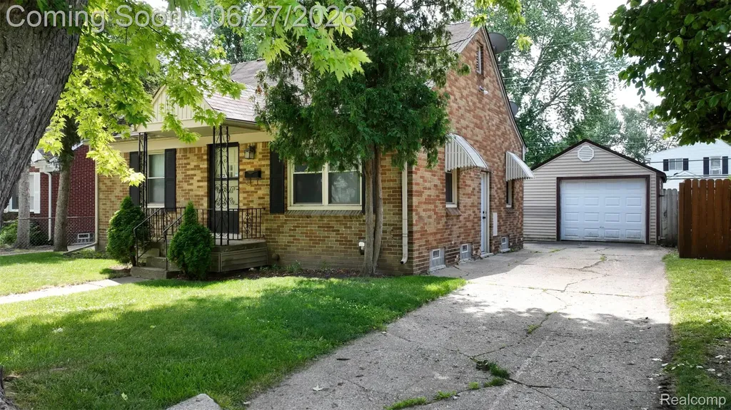 1005 Voorheis Street Pontiac City MI 48341