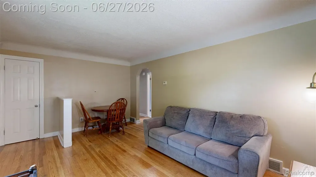 1005 Voorheis Street Pontiac City MI 48341