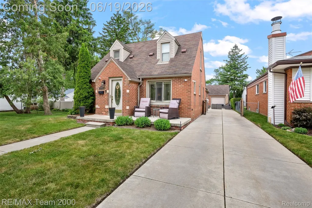 6155 N Silvery Lane Dearborn Heights City MI 48127